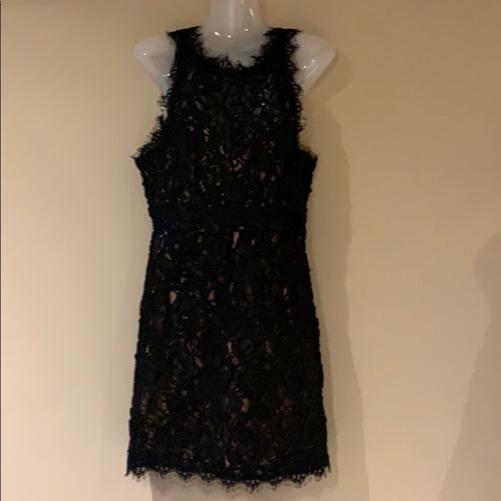 A.peach lace dress